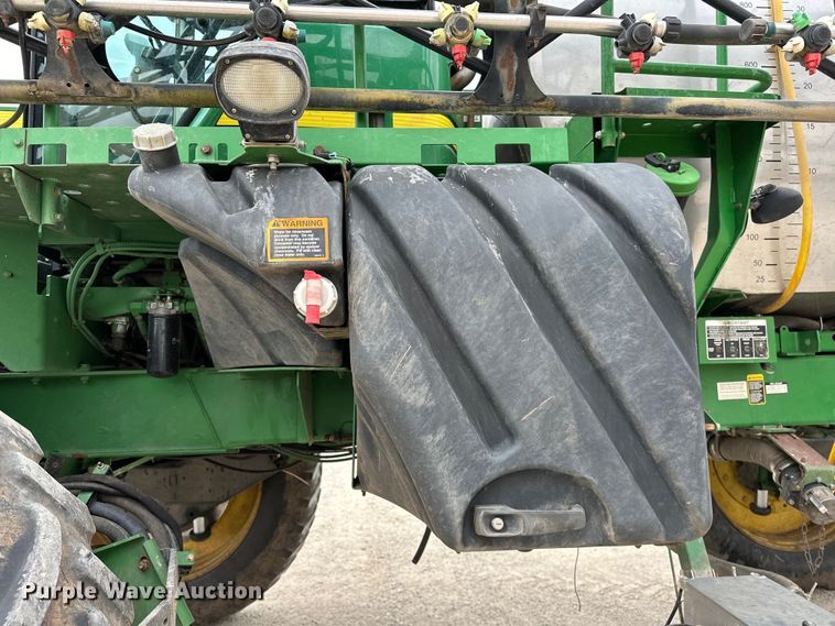 image for item NR9801 2013 John Deere 4940 sprayer