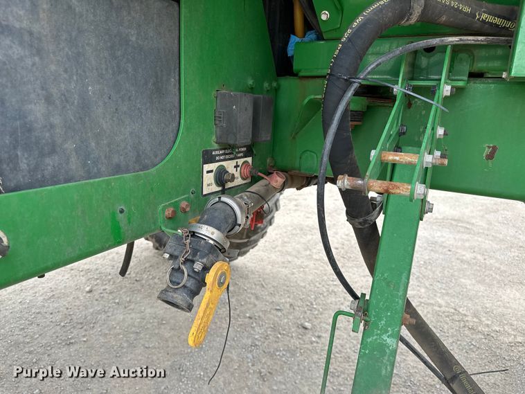 image for item NR9801 2013 John Deere 4940 sprayer