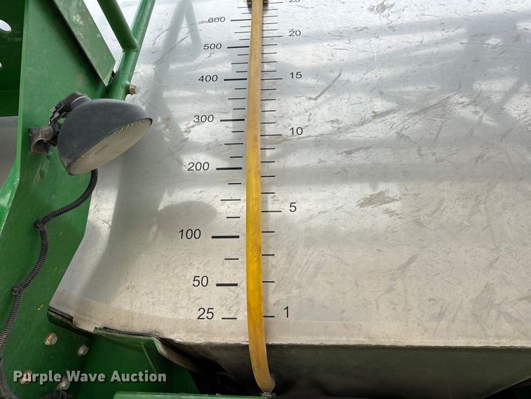 image for item NR9801 2013 John Deere 4940 sprayer