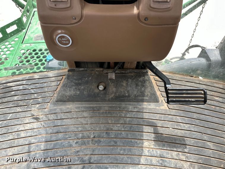 image for item NR9801 2013 John Deere 4940 sprayer