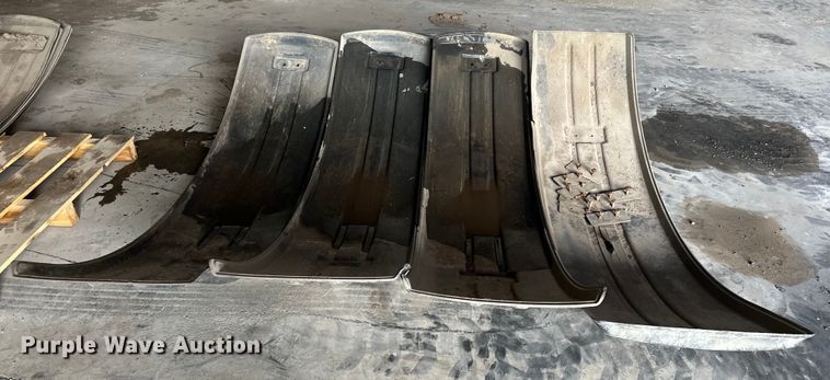 image for item NR9801 2013 John Deere 4940 sprayer