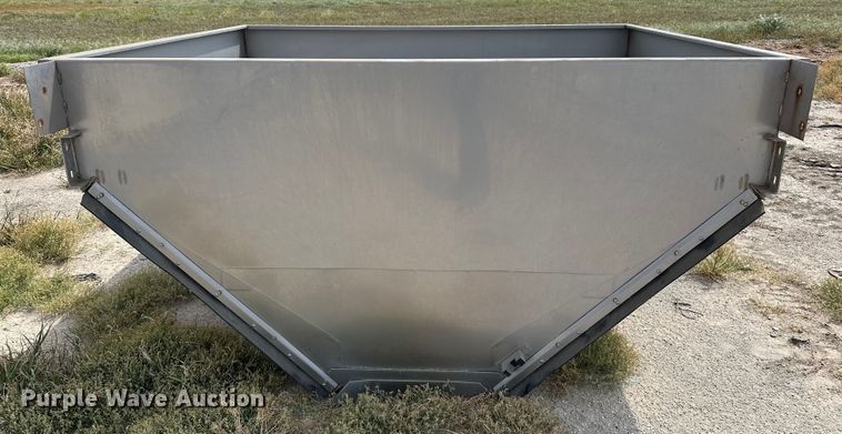 image for item NR9802 New Leader  MultApplier L4000G4 applicator bed 