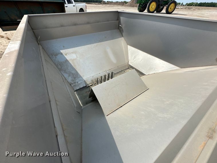 image for item NR9802 New Leader  MultApplier L4000G4 applicator bed 