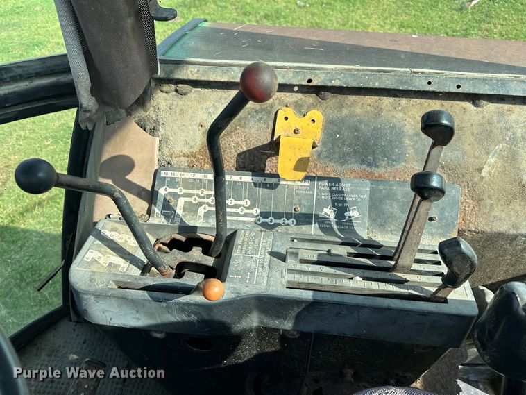 image for item NR9820 1983 John Deere 4450 tractor