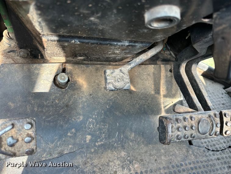 image for item NR9820 1983 John Deere 4450 tractor