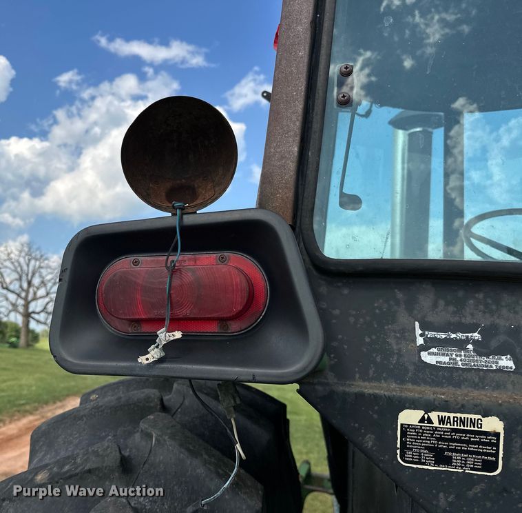 image for item NR9820 1983 John Deere 4450 tractor