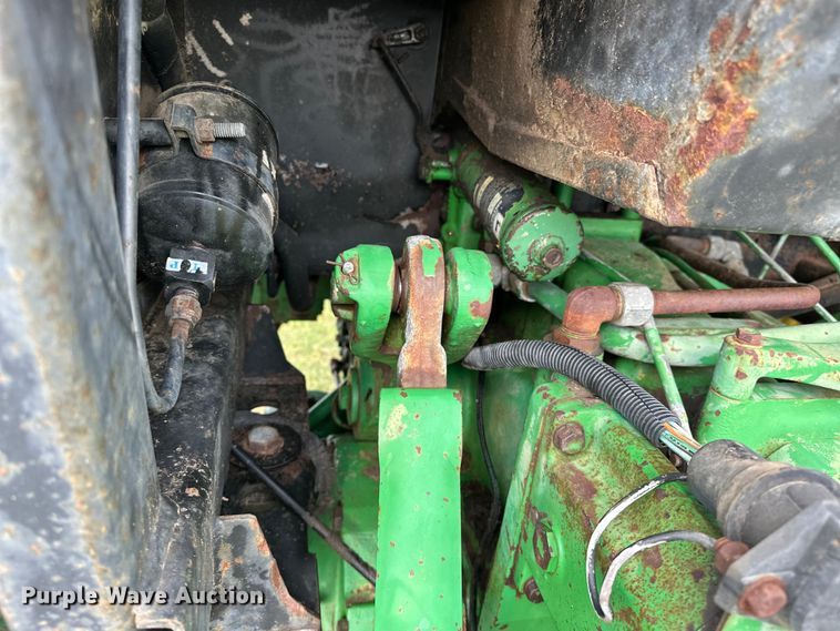image for item NR9820 1983 John Deere 4450 tractor
