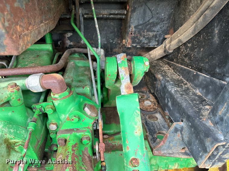 image for item NR9820 1983 John Deere 4450 tractor