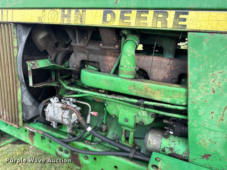 image for item NR9820 1983 John Deere 4450 tractor