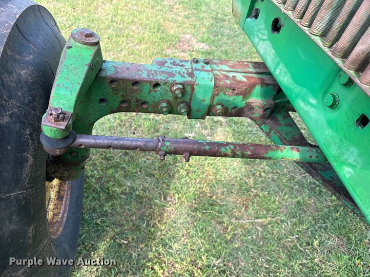 image for item NR9820 1983 John Deere 4450 tractor