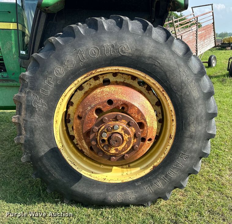 image for item NR9820 1983 John Deere 4450 tractor