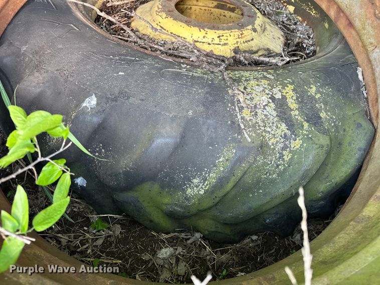 image for item NR9820 1983 John Deere 4450 tractor