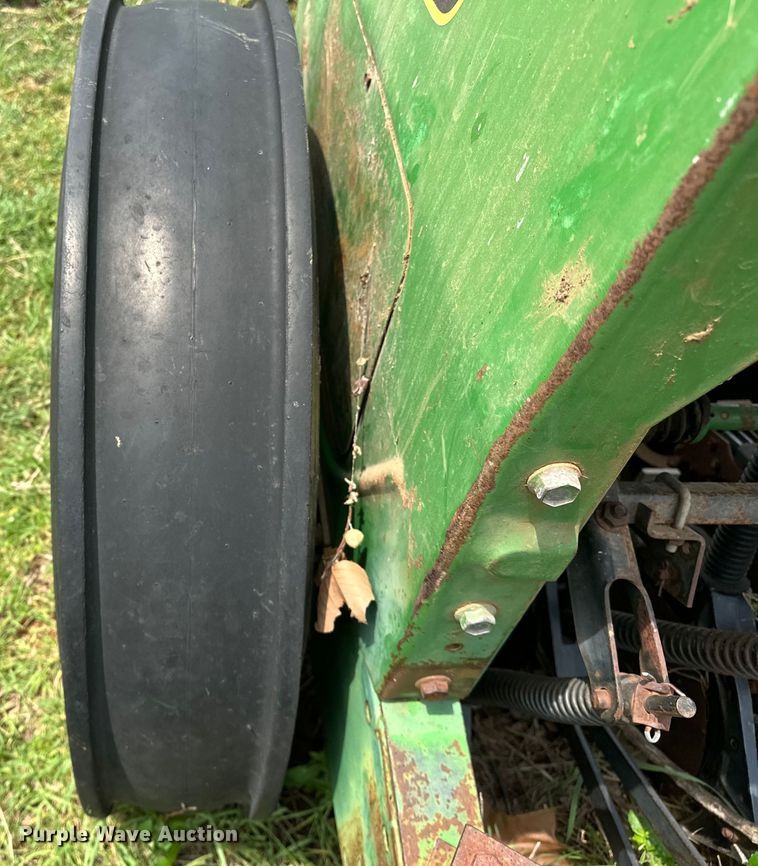 image for item NR9821 John Deere  8300 grain drill