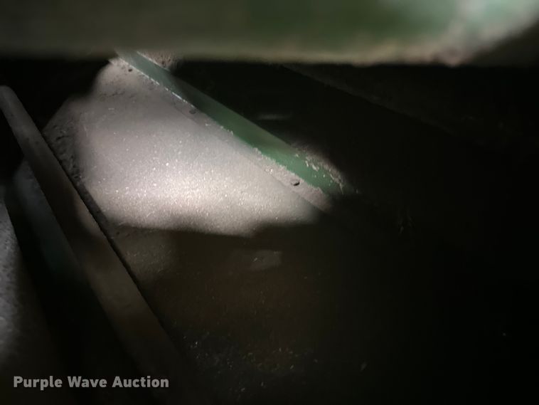 image for item NR9822 1980 John Deere  6620 Turbo combine