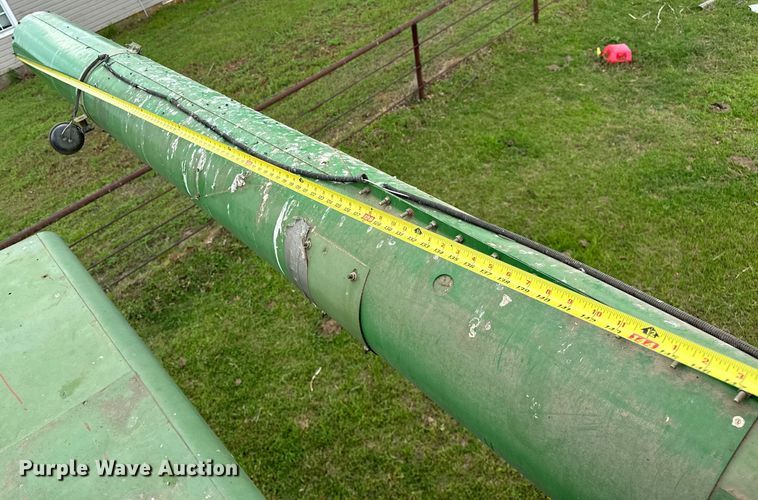 image for item NR9822 1980 John Deere  6620 Turbo combine