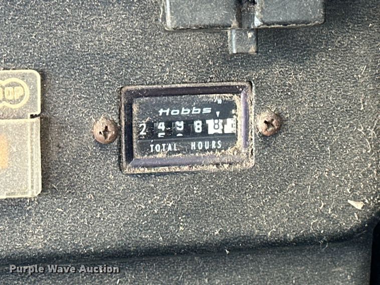 image for item NR9822 1980 John Deere  6620 Turbo combine