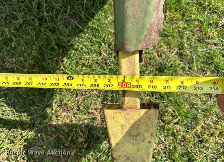 image for item NR9823 1987 John Deere 6620 Titan II RWA combine