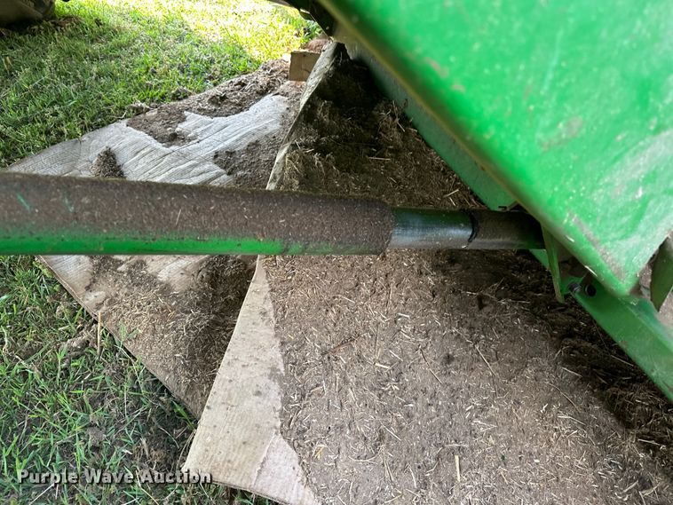 image for item NR9823 1987 John Deere 6620 Titan II RWA combine