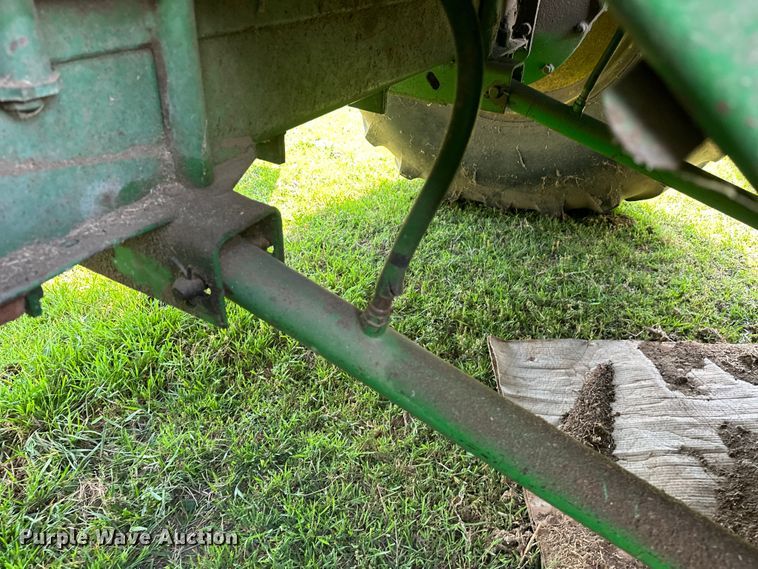 image for item NR9823 1987 John Deere 6620 Titan II RWA combine