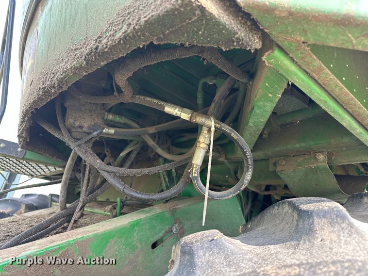 image for item NR9823 1987 John Deere 6620 Titan II RWA combine