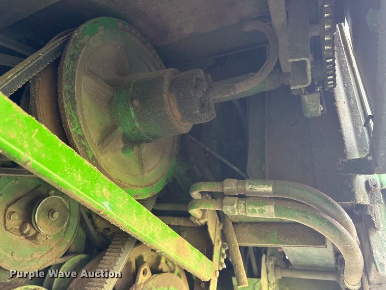 image for item NR9823 1987 John Deere 6620 Titan II RWA combine