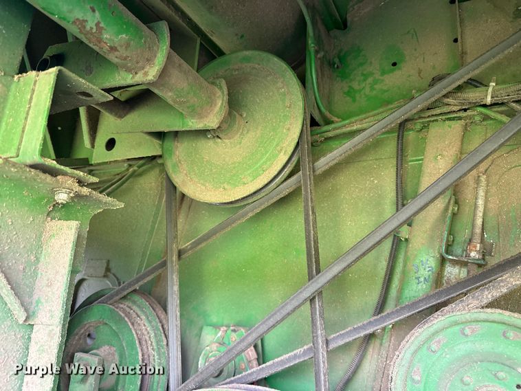 image for item NR9823 1987 John Deere 6620 Titan II RWA combine