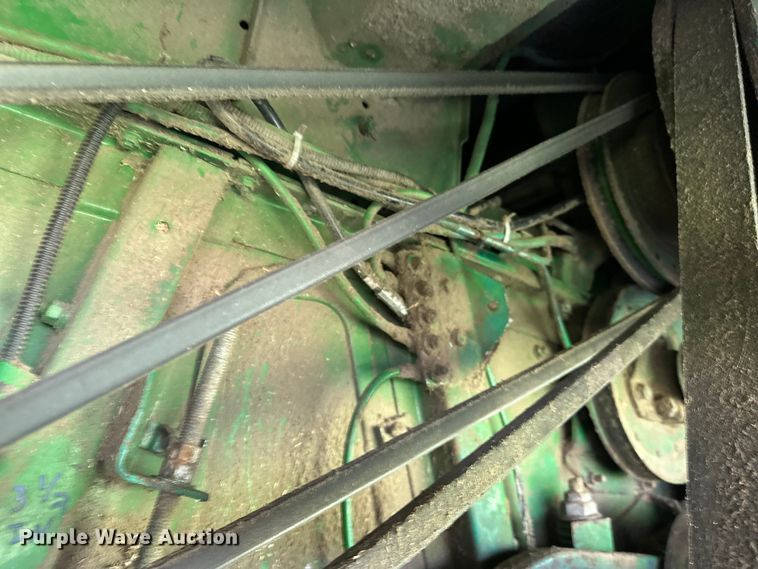 image for item NR9823 1987 John Deere 6620 Titan II RWA combine