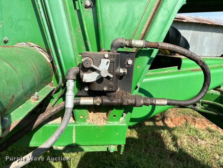 image for item NR9823 1987 John Deere 6620 Titan II RWA combine