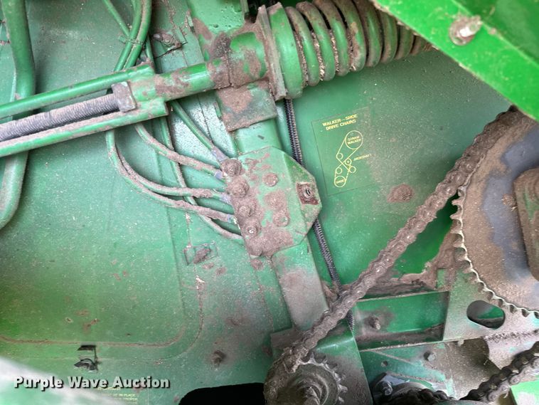 image for item NR9823 1987 John Deere 6620 Titan II RWA combine