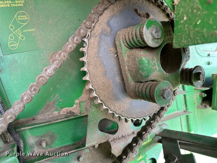 image for item NR9823 1987 John Deere 6620 Titan II RWA combine