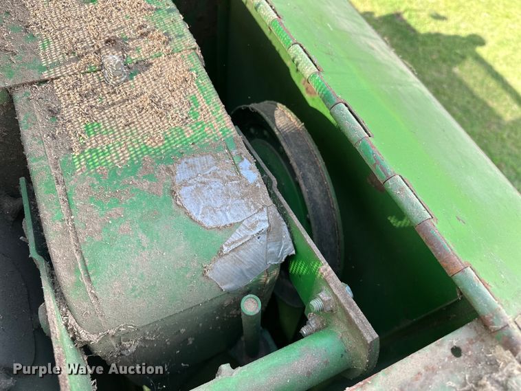 image for item NR9823 1987 John Deere 6620 Titan II RWA combine