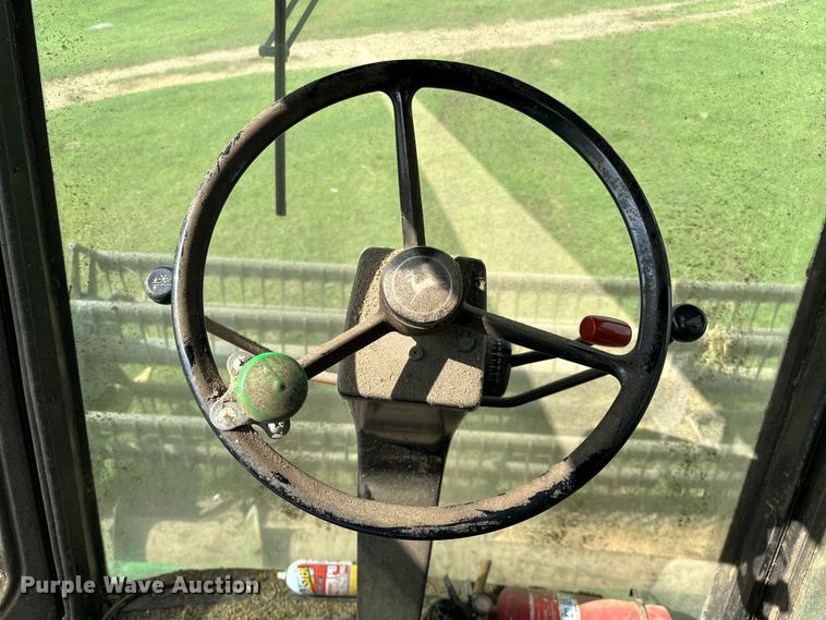 image for item NR9823 1987 John Deere 6620 Titan II RWA combine