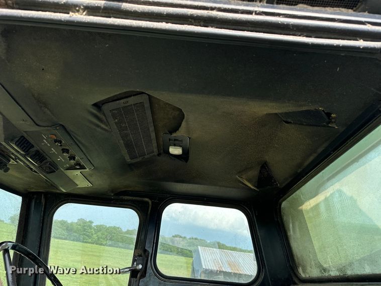image for item NR9823 1987 John Deere 6620 Titan II RWA combine