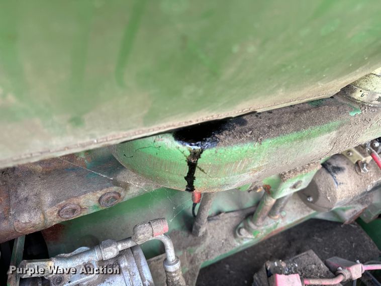 image for item NR9823 1987 John Deere 6620 Titan II RWA combine