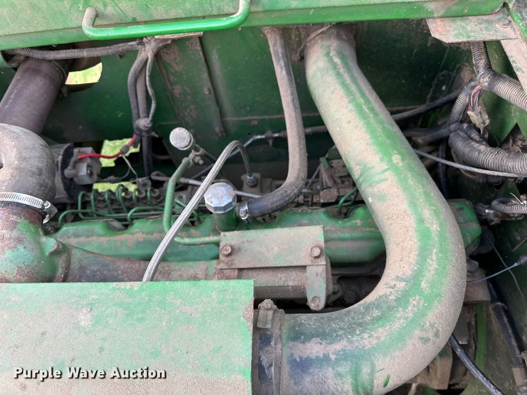 image for item NR9823 1987 John Deere 6620 Titan II RWA combine