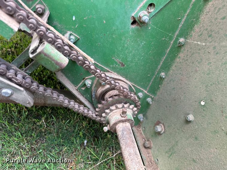 image for item NR9824 John Deere 4400 combine