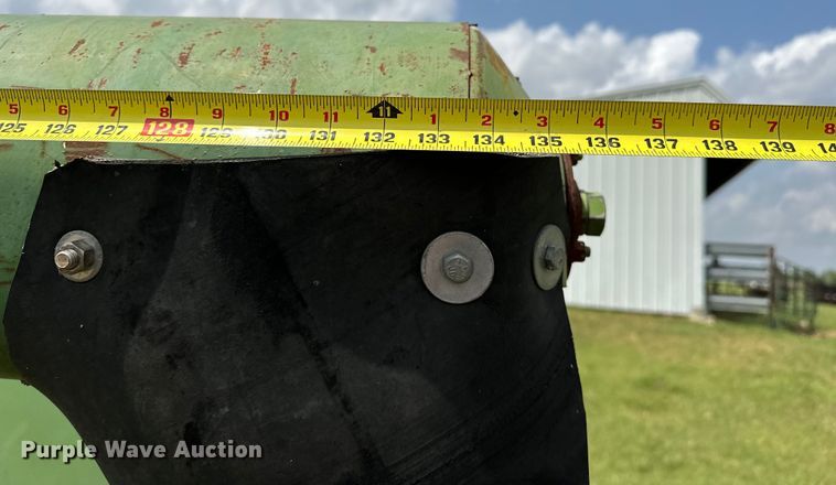 image for item NR9824 John Deere 4400 combine