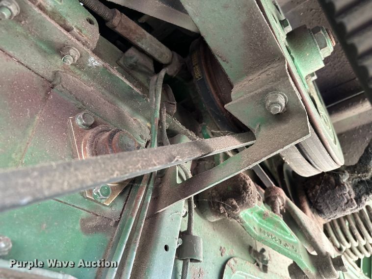 image for item NR9824 John Deere 4400 combine