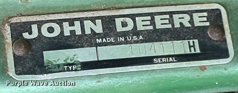image for item NR9824 John Deere 4400 combine