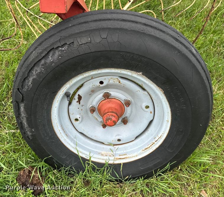 image for item NR9825 H&S BF12HC hay rake