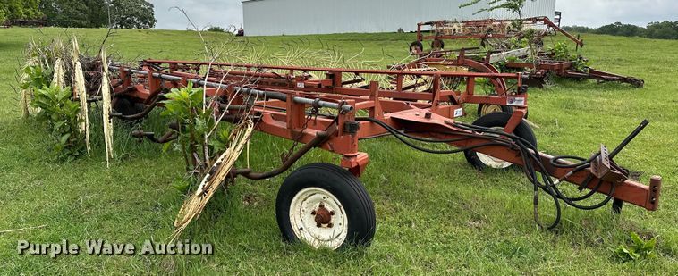 image for item NR9826 Hesston  3991 hay rake