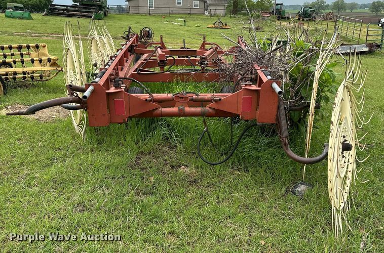 image for item NR9826 Hesston  3991 hay rake