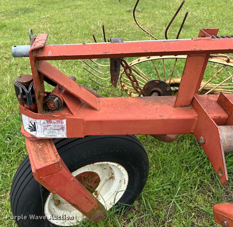 image for item NR9826 Hesston  3991 hay rake