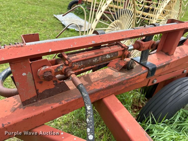 image for item NR9826 Hesston  3991 hay rake