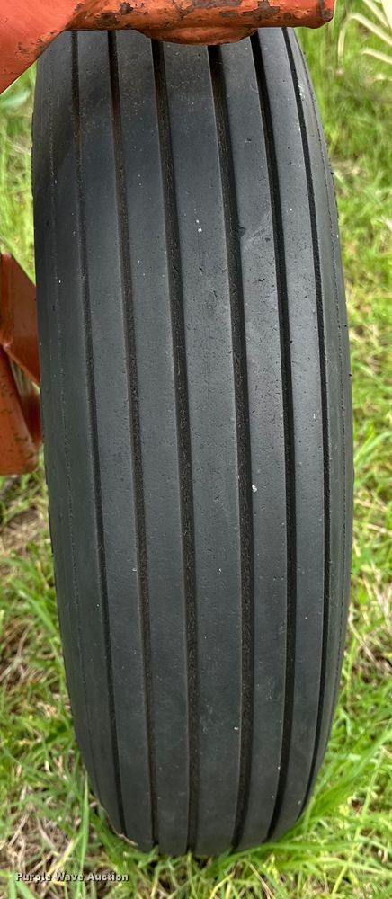 image for item NR9826 Hesston  3991 hay rake