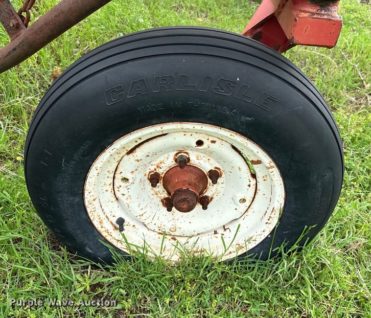 image for item NR9826 Hesston  3991 hay rake