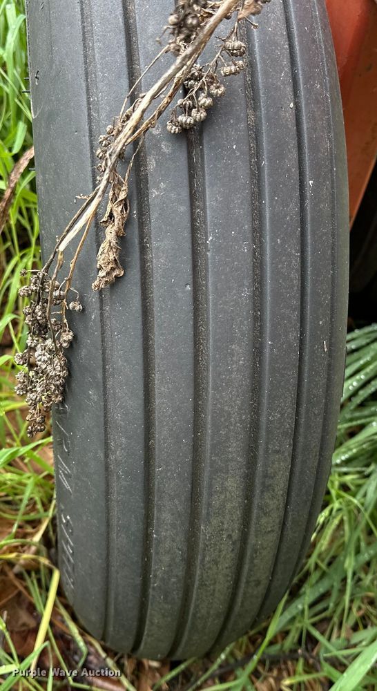 image for item NR9826 Hesston  3991 hay rake