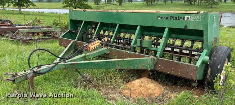 image for item NR9827 Great Plains Solid Stand EWD13 grain drill