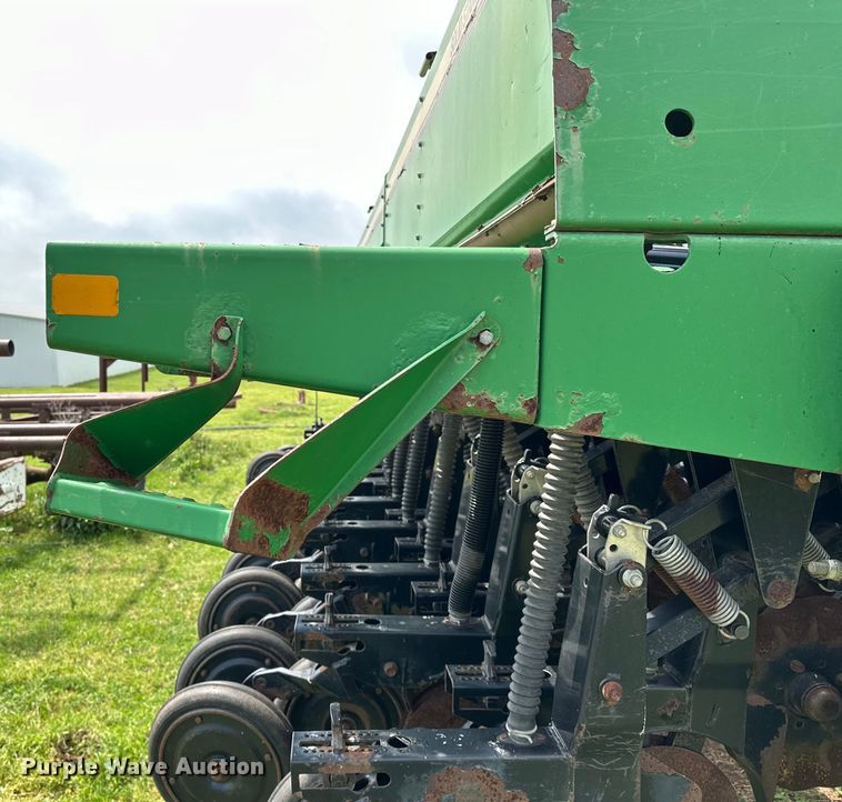 image for item NR9828 Great Plains  3010NT no-till grain drill