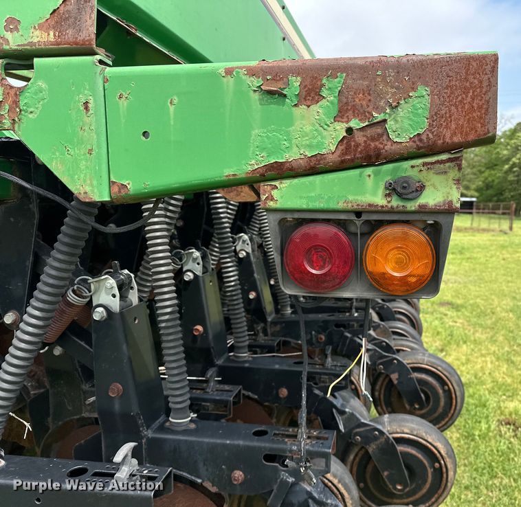 image for item NR9828 Great Plains  3010NT no-till grain drill